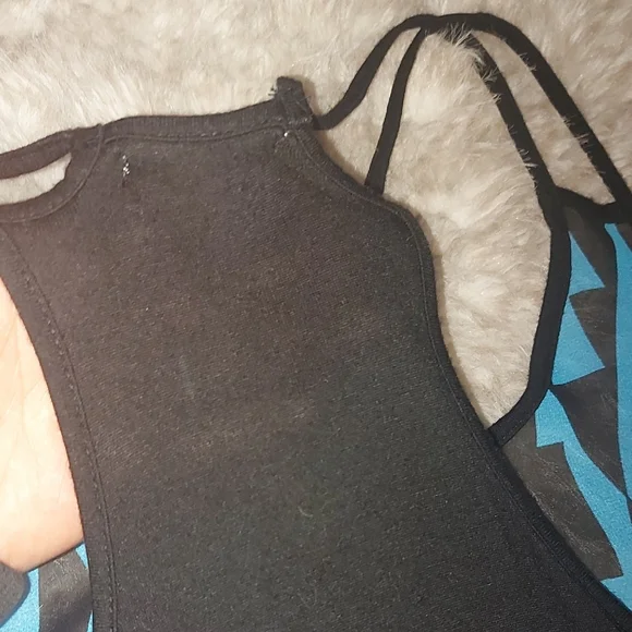 Geometric Pattern Tank Top - Picture 5 of 9